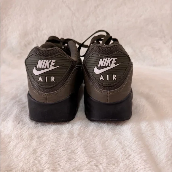 Nike Men's Dark Olive Sneakers - Picture 4 of 5